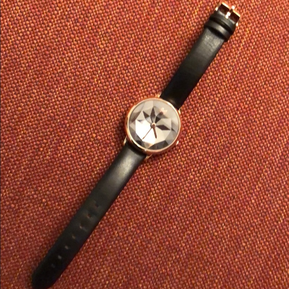 Whatch rosegold with black strap